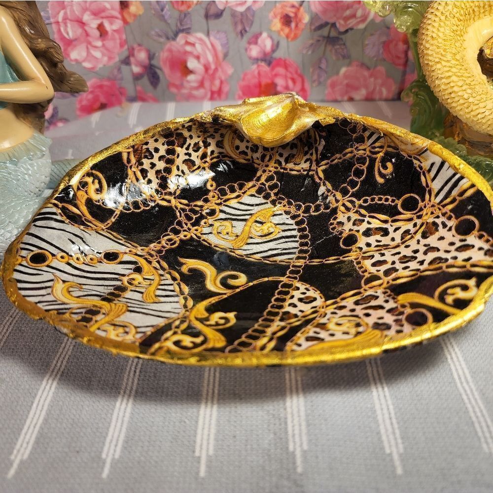 Decoupage clam shell - Picture 3 of 7